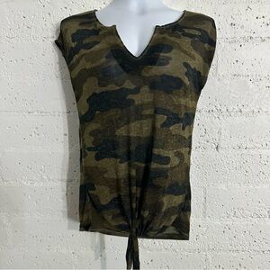 Lucky Brand Womens Top XS Green Camo Short Sleeve Tie Waist Split Neck AL19